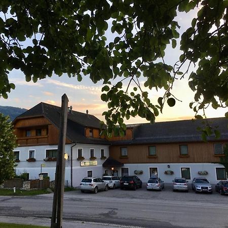 Gasthof Grabenwirt Irdning Eksteriør billede