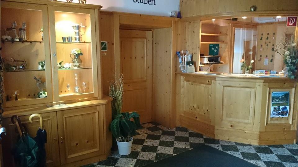 Gasthof Grabenwirt Irdning Eksteriør billede